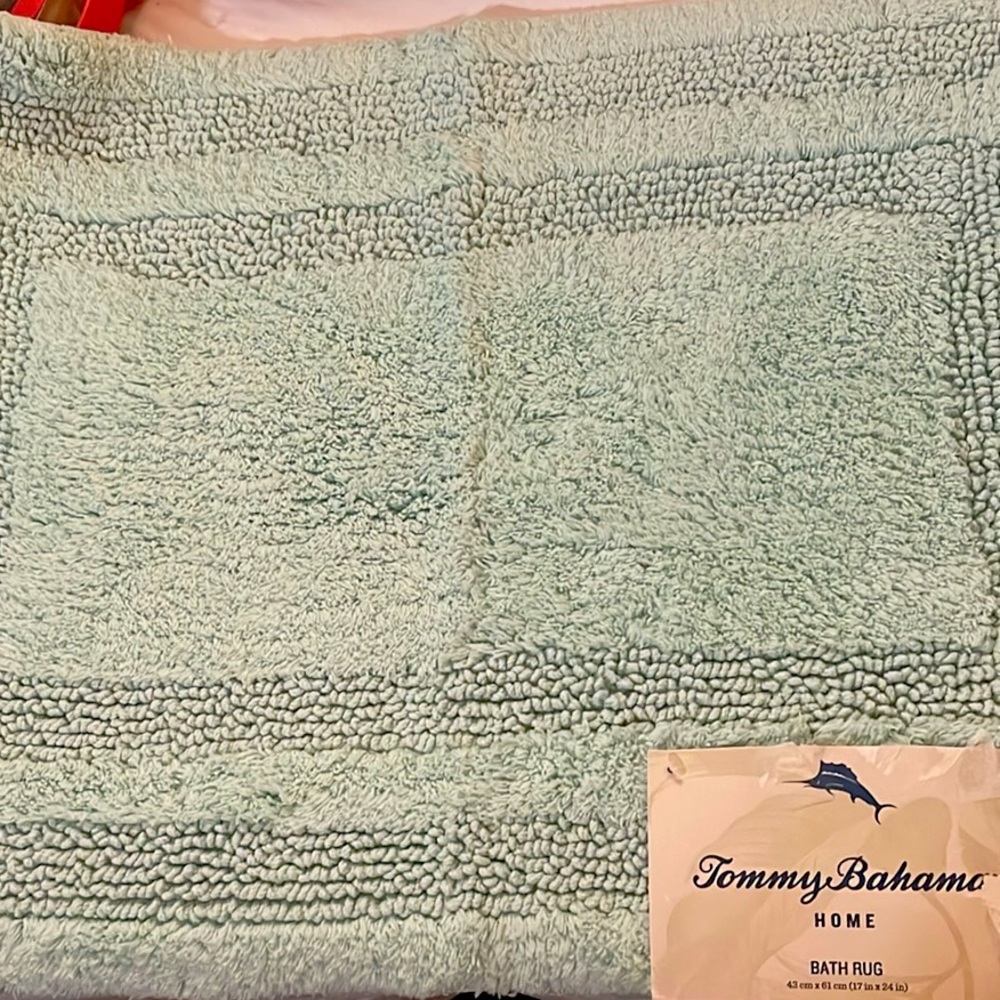 Tommy Bahama Bath rug